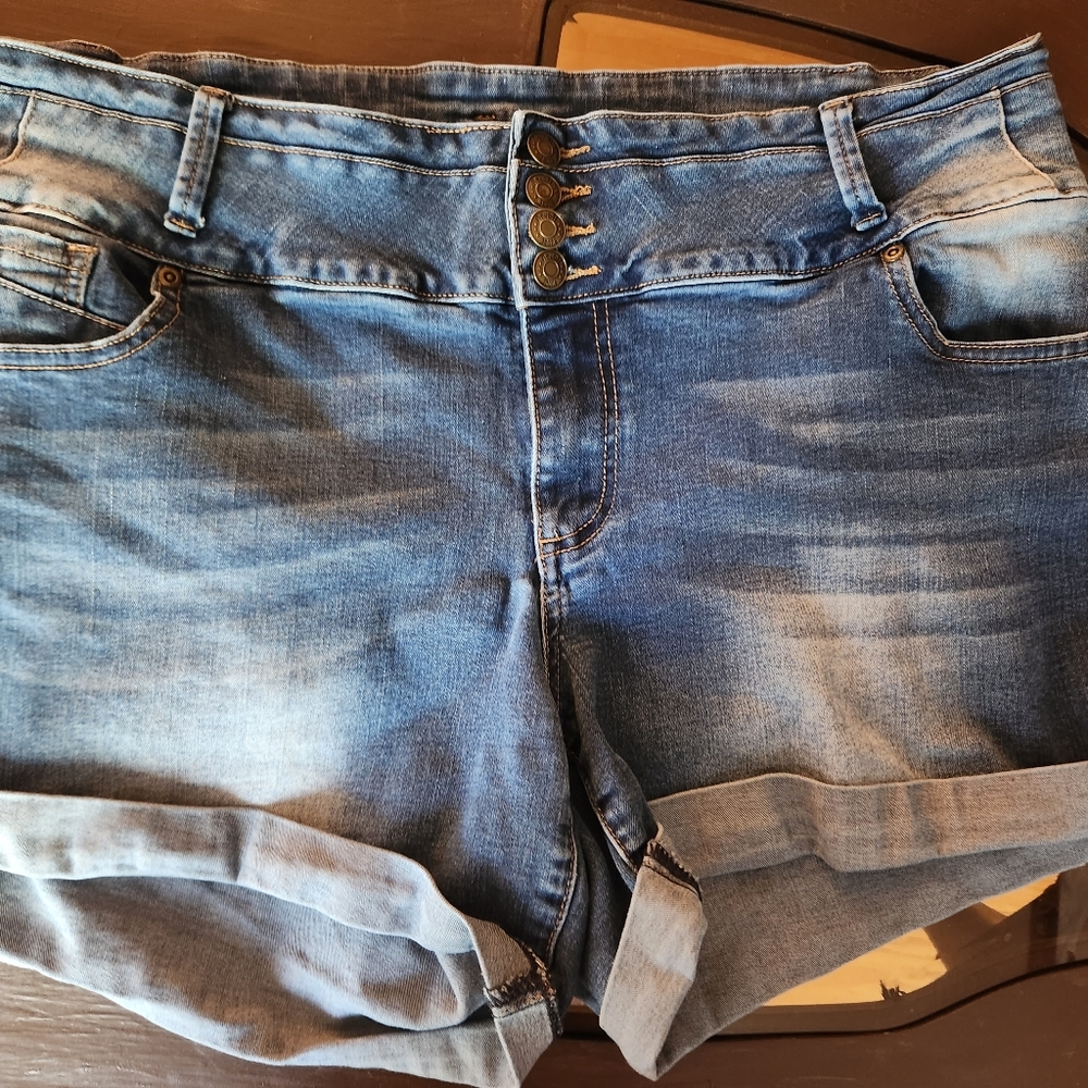 Revolt Jean Shorts